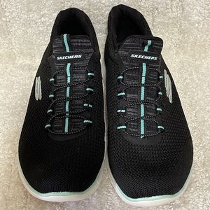 Skechers Summits Mesh Bungees Slip-Ons Sz 8.5 Excellent Condition Black